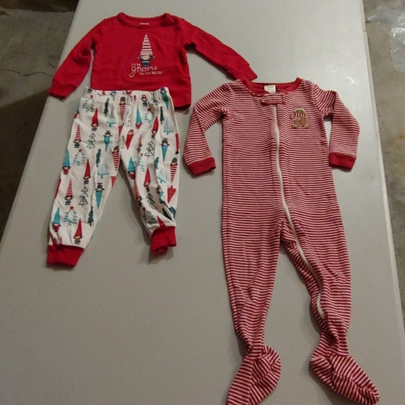 Gymboree Other - Lot of Christmas pjs 18-24 months